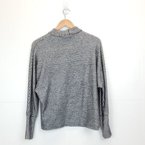 Urban Outfitter Out From Under Amelia Dolman Sleeve Mock Neck Sweater A-003b8 - Picture 8 of 11